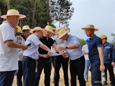 集团公司王劲董事长视察穹窿植物园建设现场